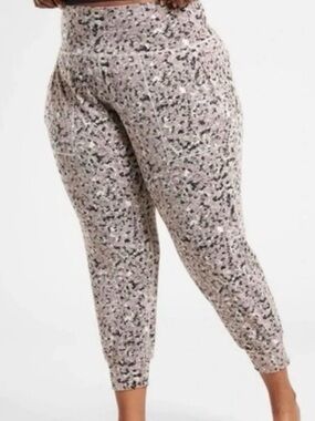 Athleta Salutation Textured Jogger - Black, Gray & Cream Speckle